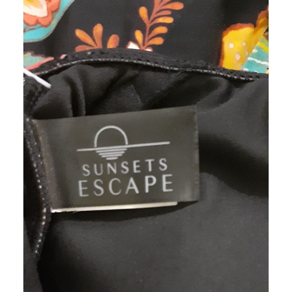 NWT Sunsets Escape Women's Marin Floral Swimsuit Top Tankini Size 6 Bust 35 - Picture 4 of 4